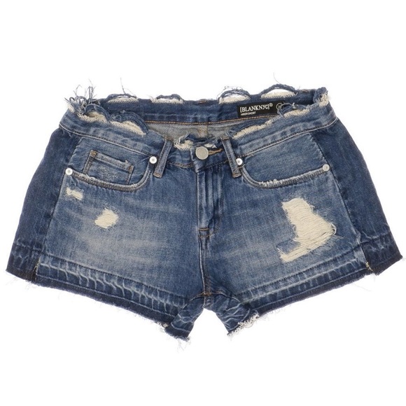 Blank NYC Pants - Hiker Shorts Size 25 Womens Cotton Distressed Released Hem